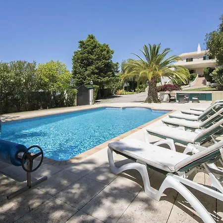 Villa Caravela