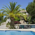 Villa Caravela